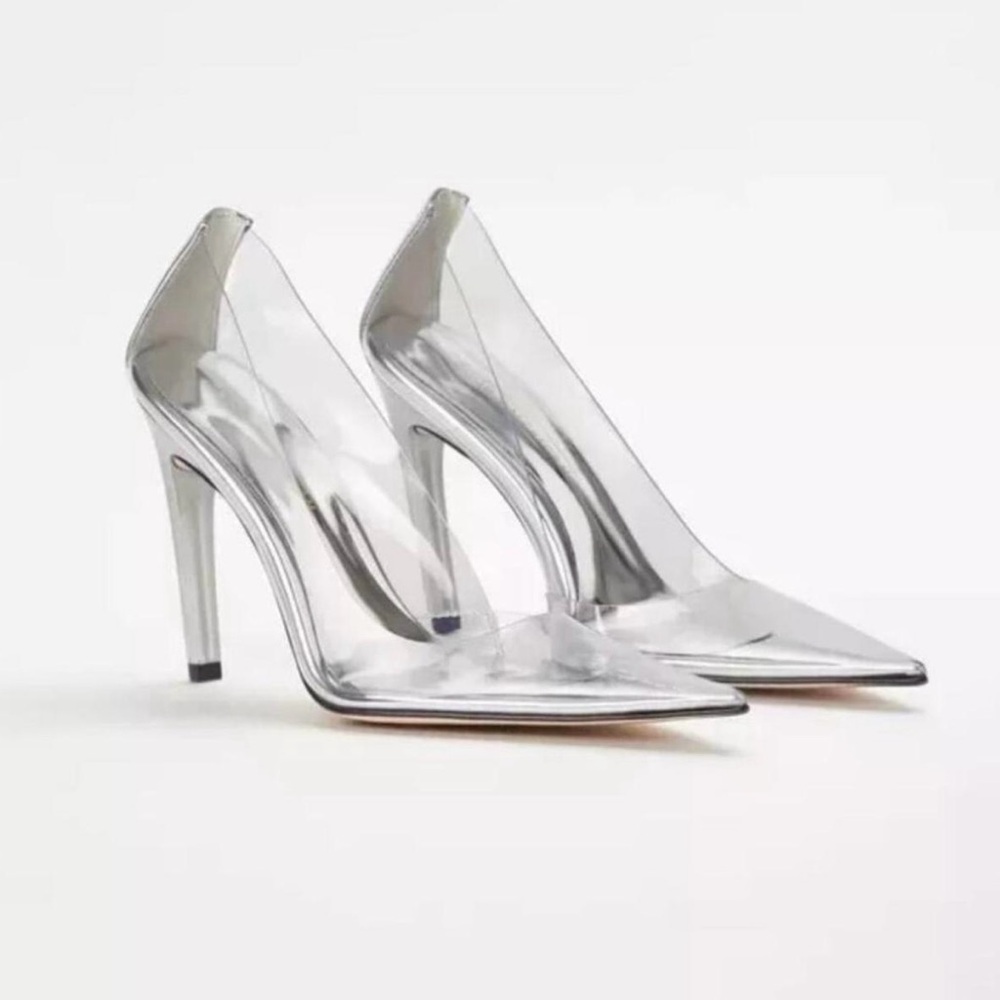 Good American Cinder-F*cking-Rella Clear Pump